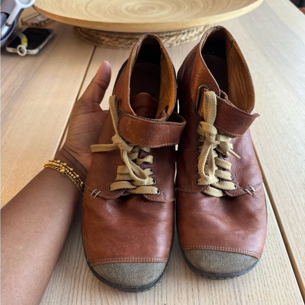 Agua Patagona Brown Leather Lace-Up Shoes
